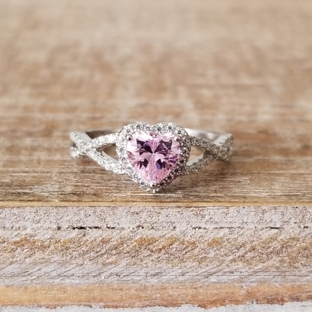 💞Sweetheart Twist Sterling Ring💞